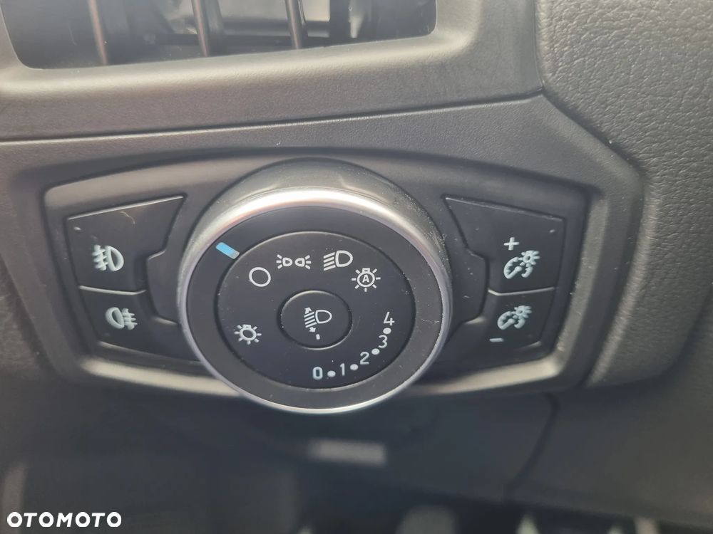 Ford Focus 1.0 EcoBoost 99g Titanium - 28