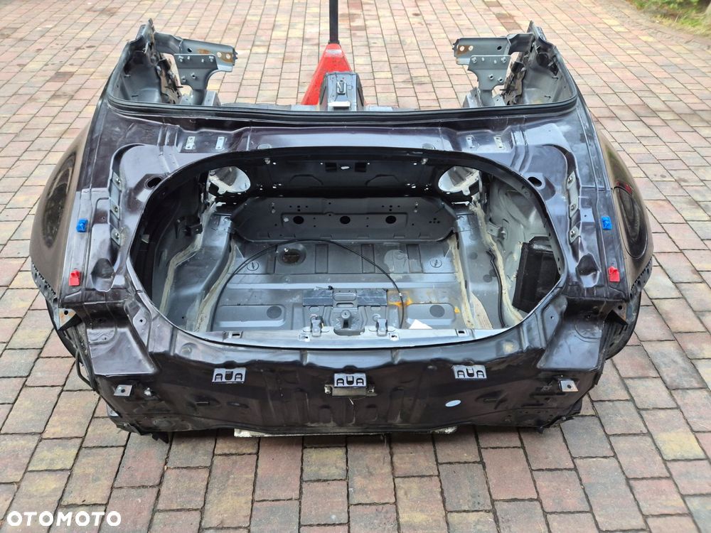 pas tyl tylny blotnik prawy lewy wanna nissan 370z cabrio - 1