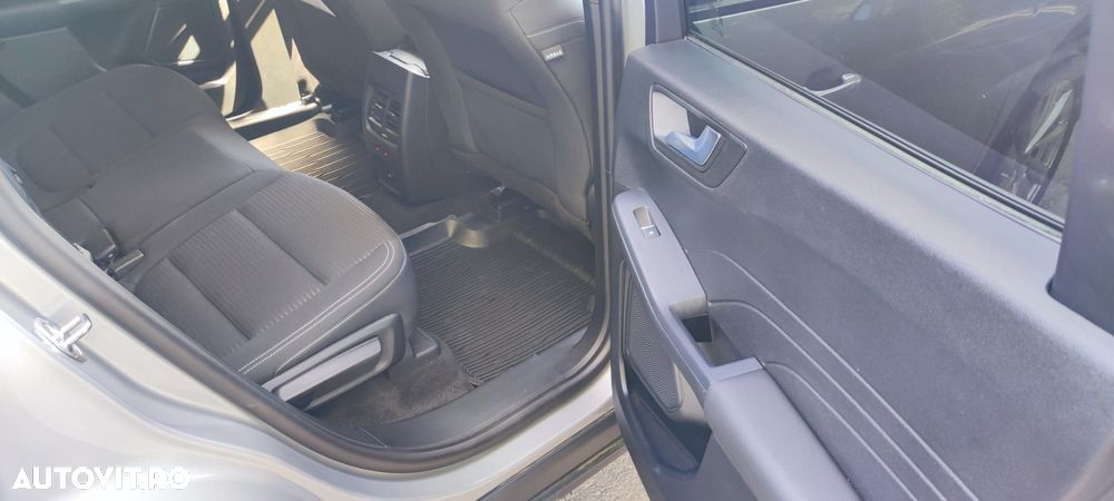 Ford Kuga 2.5 Duratec FHEV FWD Titanium - 25