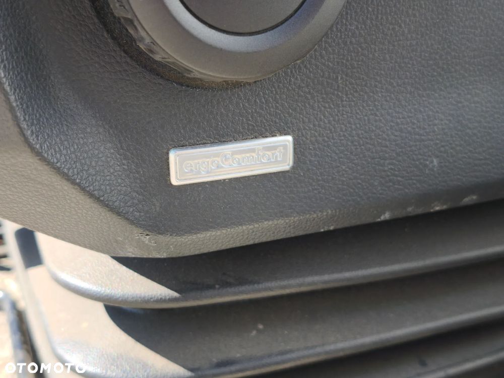 Fotel pneumatyczny kierowcy lewy VW Crafter II MAN TGE 16-26r ergocomfort - 5