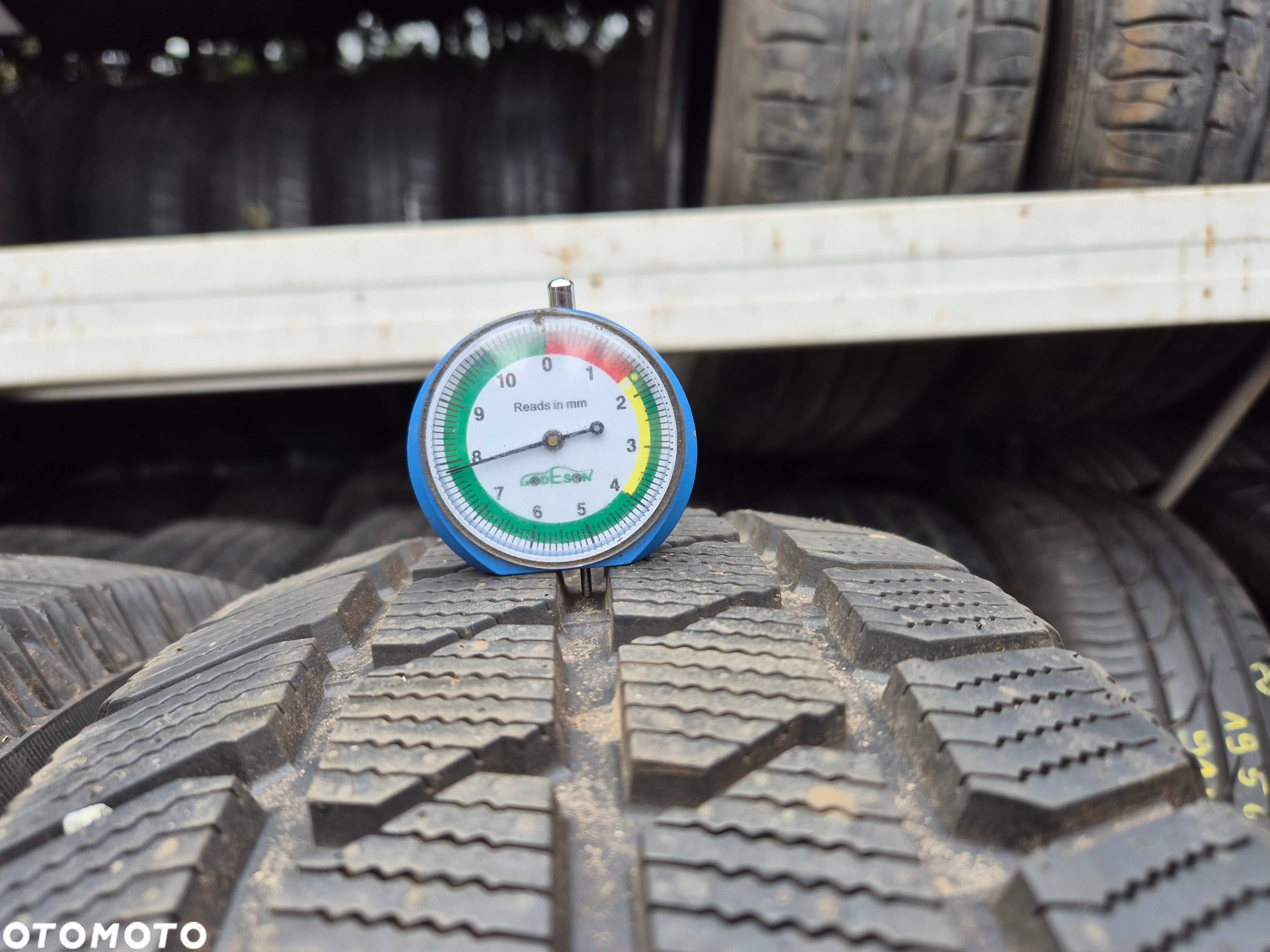 Zeetex CT8000 4S 215/75r16c 113/111R 2024r 7,8mm N2811 - 5