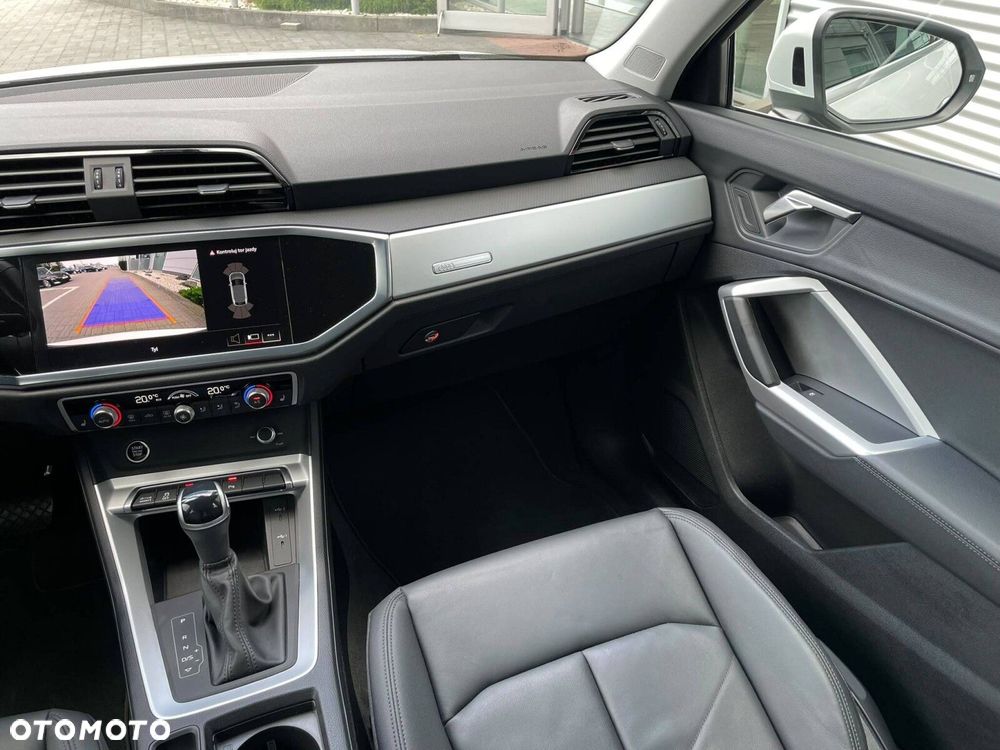 Audi Q3 Sportback - 15