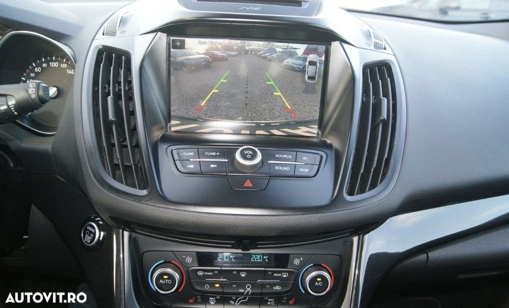 Ford Kuga 2.0 TDCi 4x4 Aut. ST-Line - 9