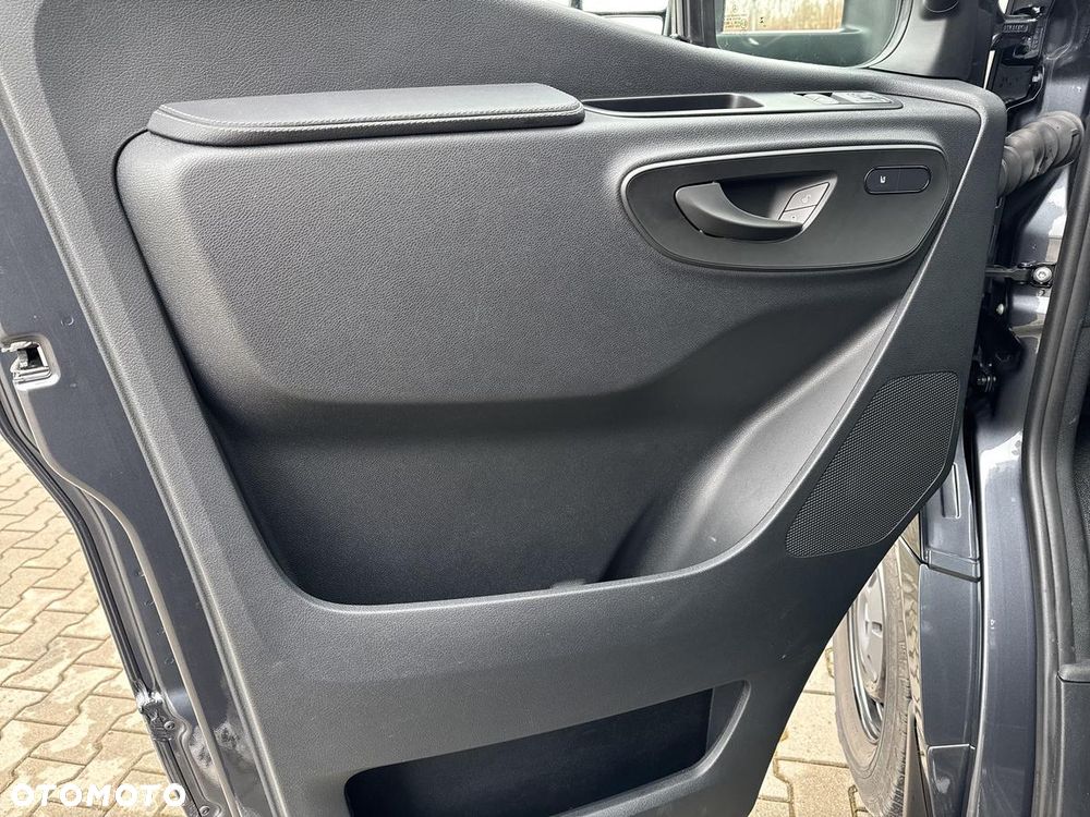 Mercedes-Benz Sprinter - 11