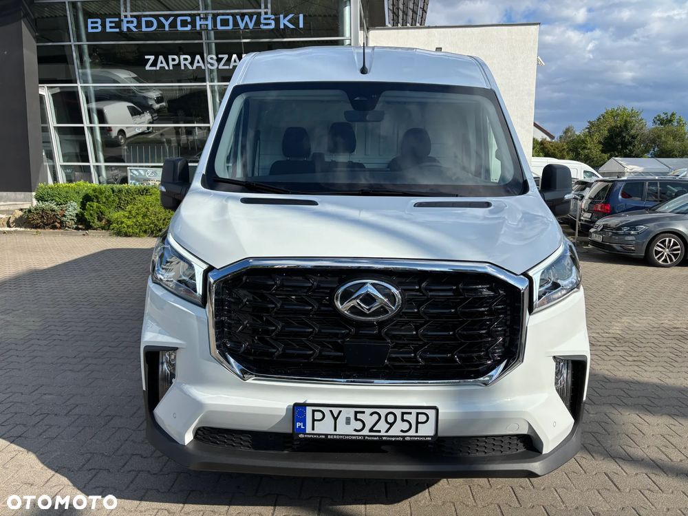 Maxus Deliver 9 - 6