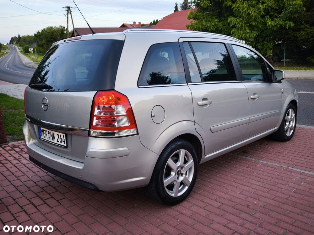 Opel Zafira - 3