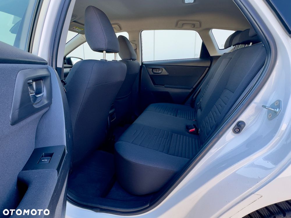 Toyota Auris 1.6 Premium - 12