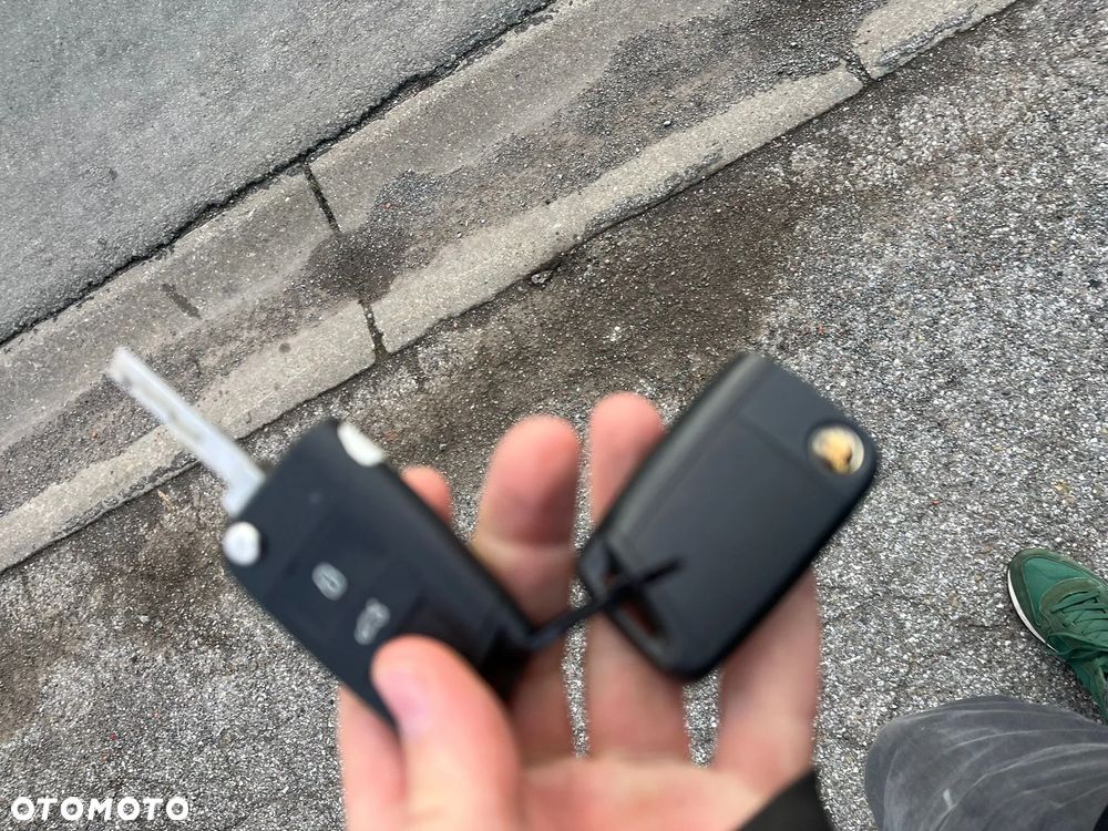 Skoda Superb 2.0 TDI DSG Premium Edition - 6