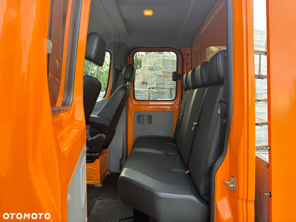 Mercedes-Benz Sprinter - 20