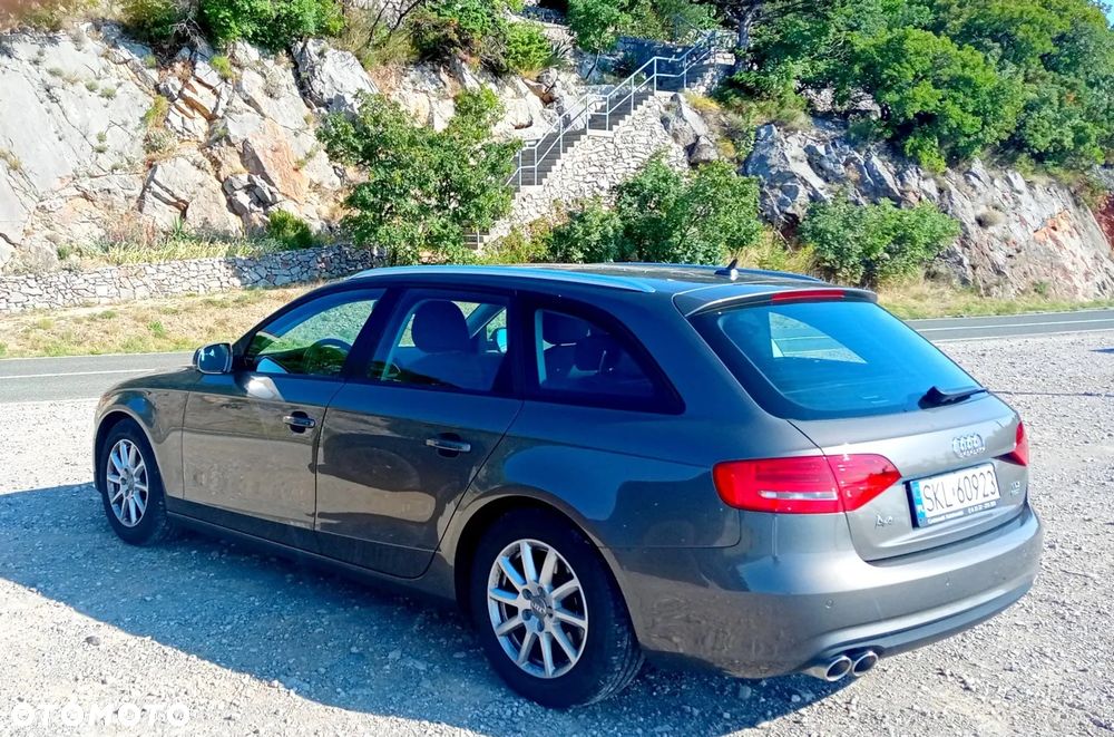Audi A4 Avant 2.0 TDI ultra - 9