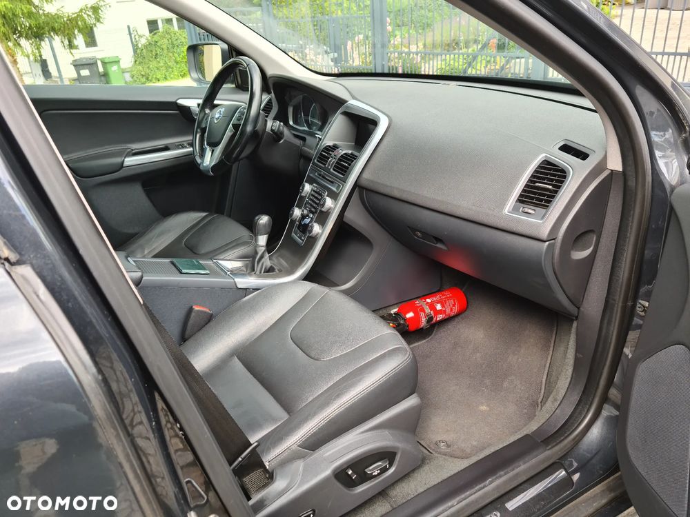 Volvo XC 60 D3 Momentum - 27