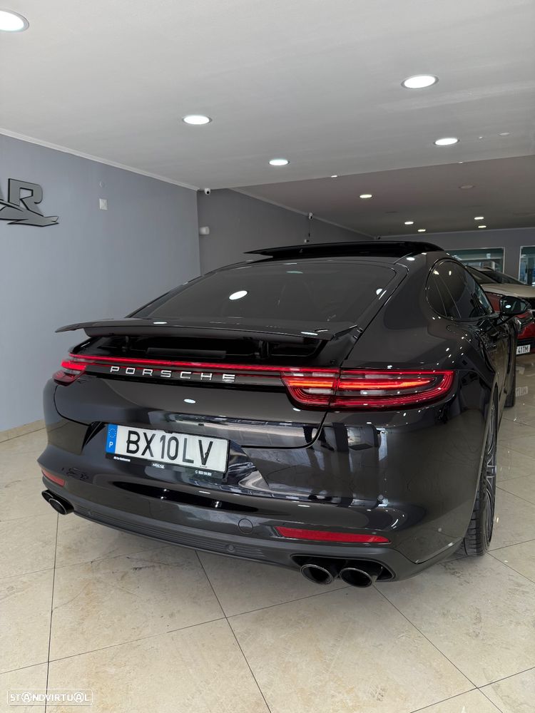 Porsche Panamera 4 Executive - 43