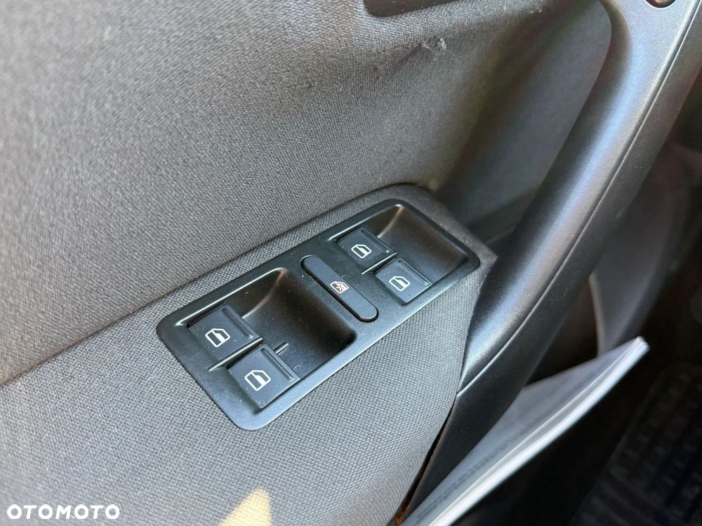 Volkswagen Polo - 15