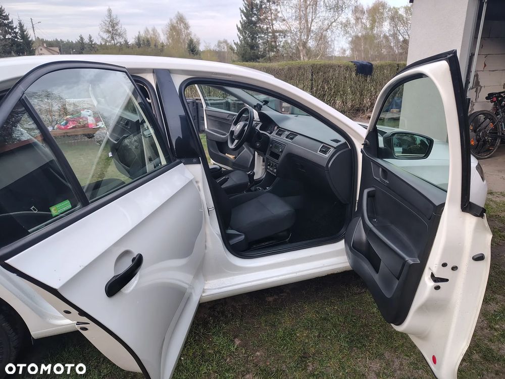 Skoda RAPID 1.2 TSI Active - 6