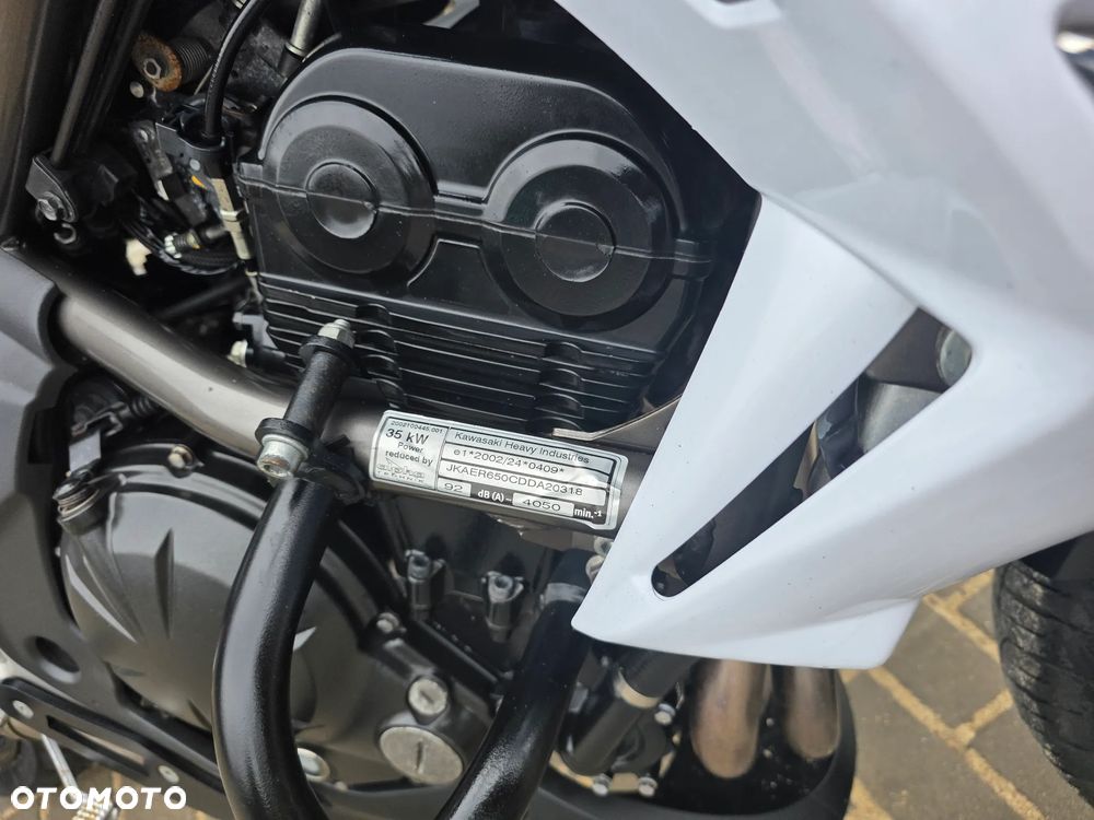 Kawasaki ER - 17