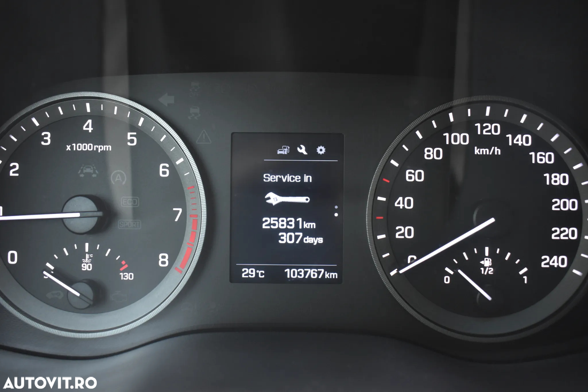 Hyundai Tucson 1.6 GDI 2WD 6MT Style - 14