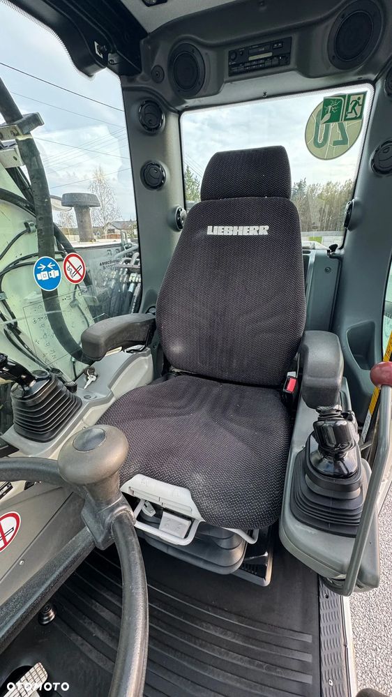 Liebherr 918 compact - 26