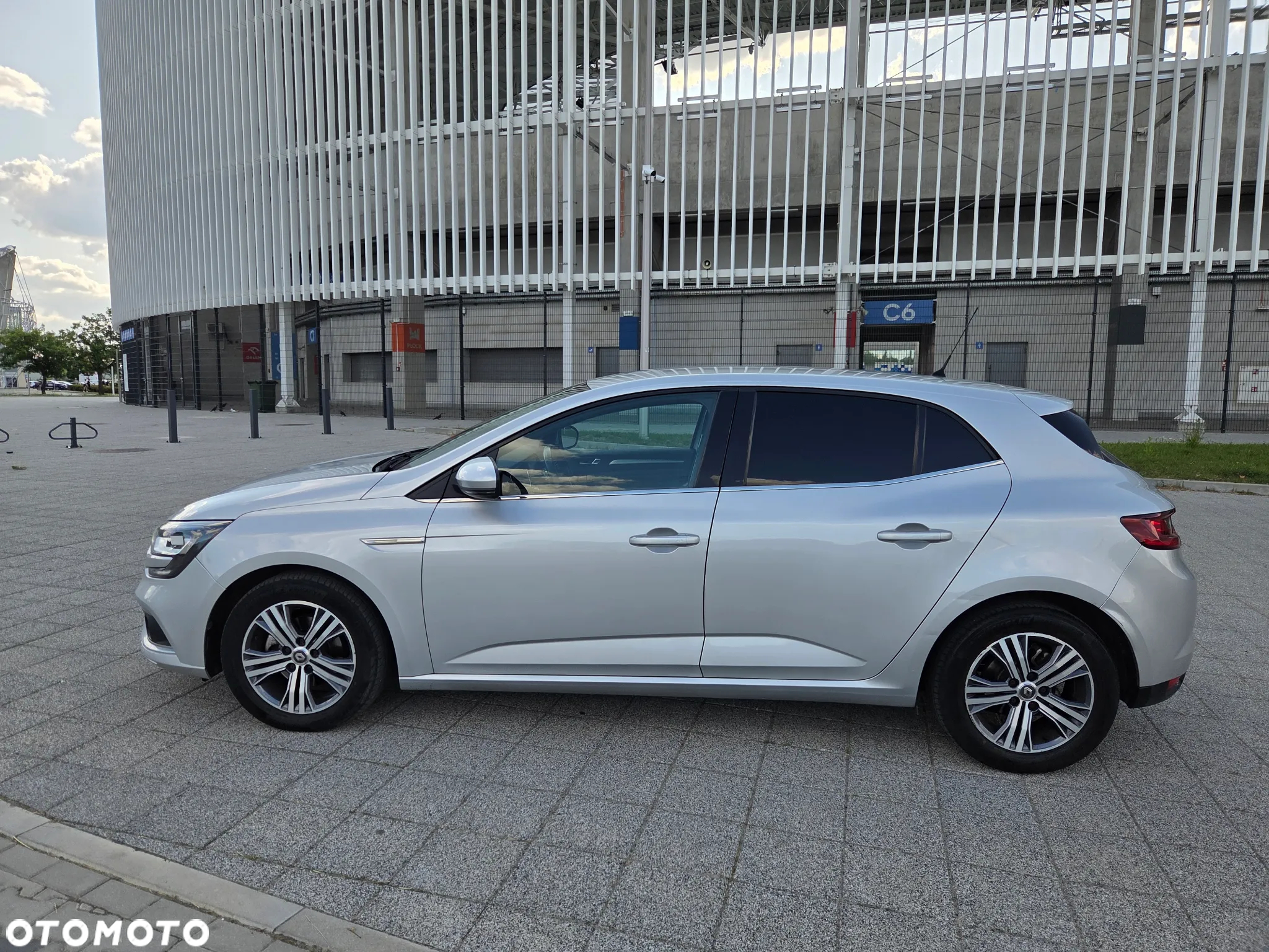 Renault Megane 1.5 dCi Intens - 24