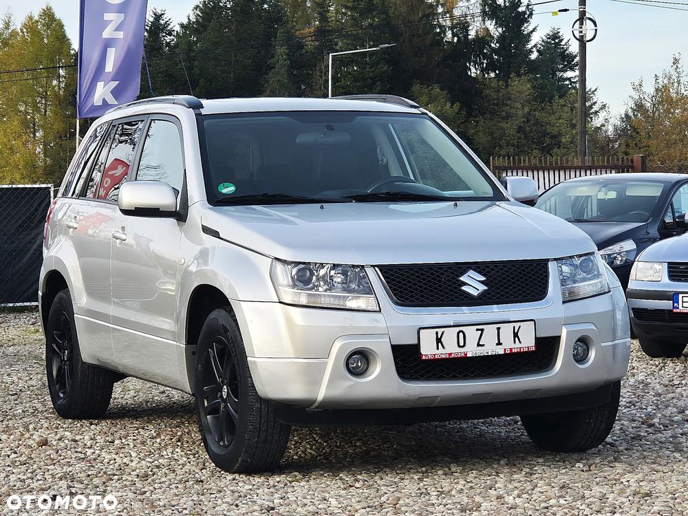 Suzuki Grand Vitara 2.0 De luxe - 8