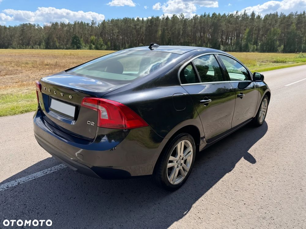 Volvo S60 D2 Momentum - 3