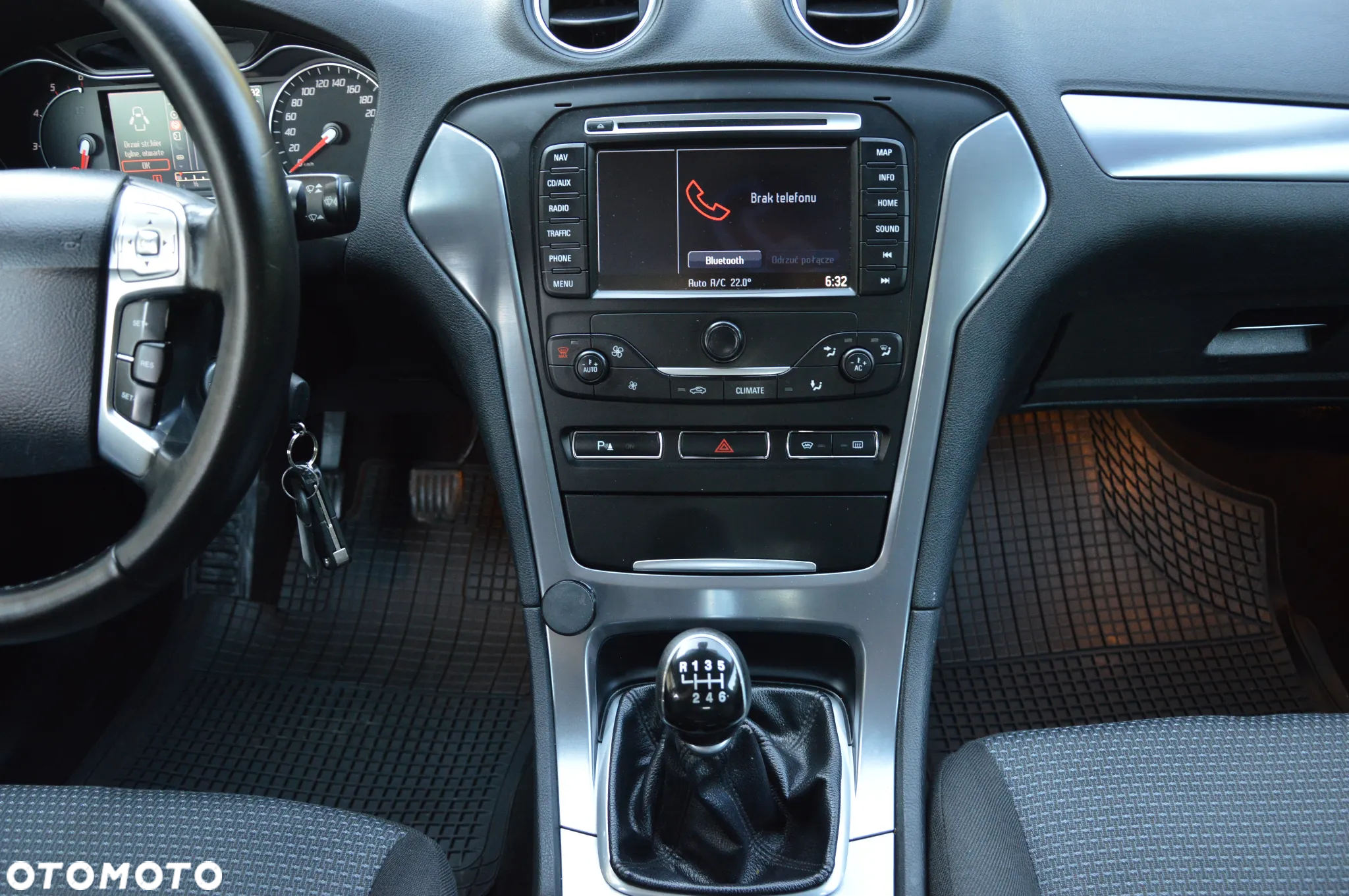 Ford Mondeo - 22