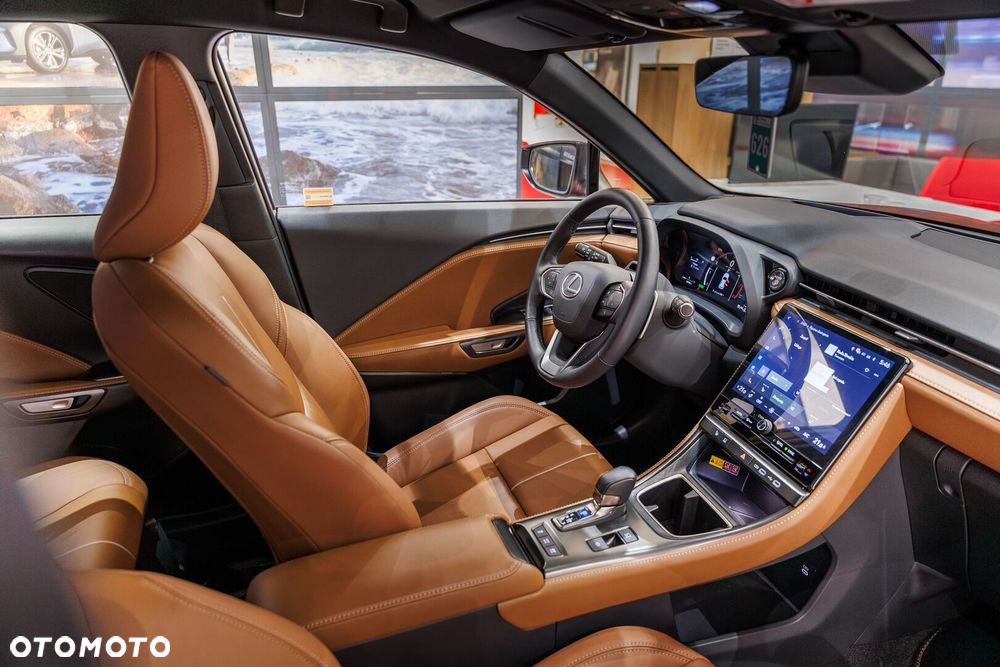 Lexus LBX 1.5 Hybrid Relax AWD - 28