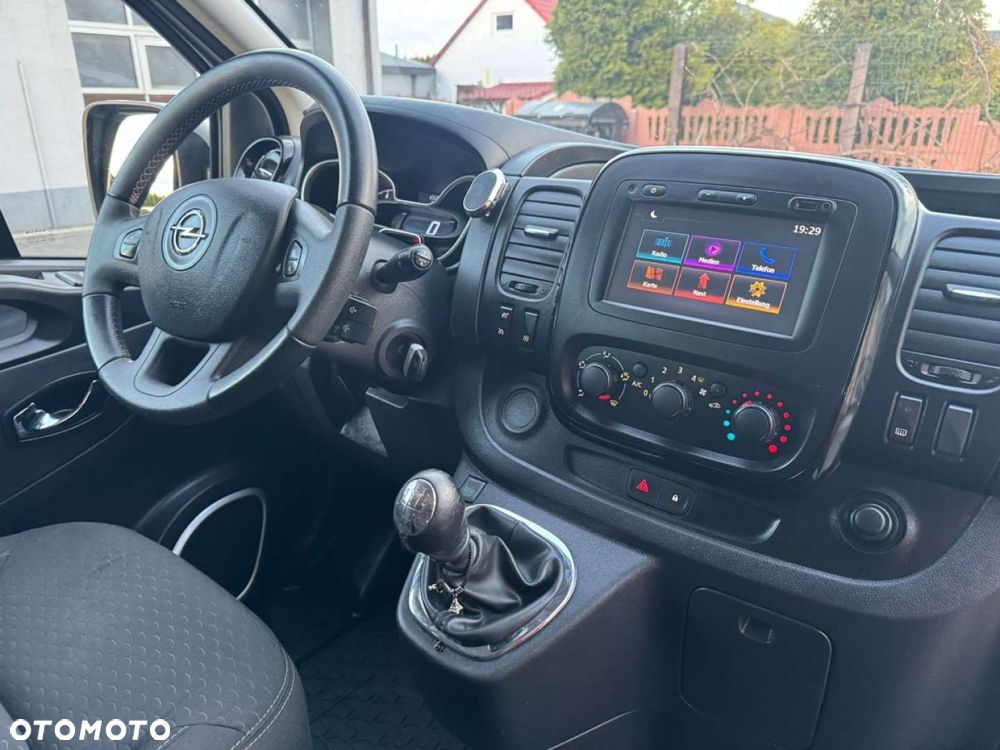 Opel Vivaro - 38