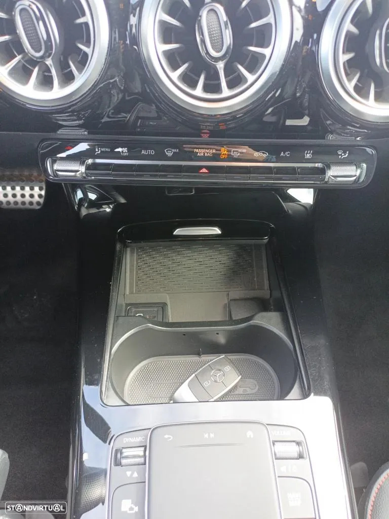Mercedes-Benz A 250 e AMG Line - 21