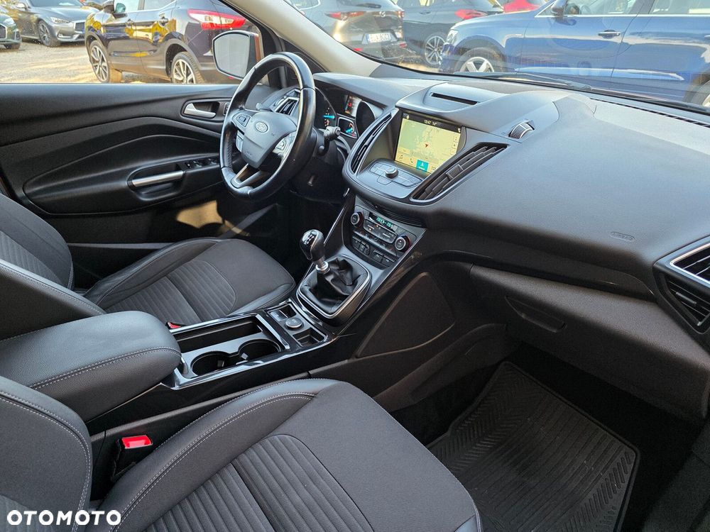 Ford Kuga - 16