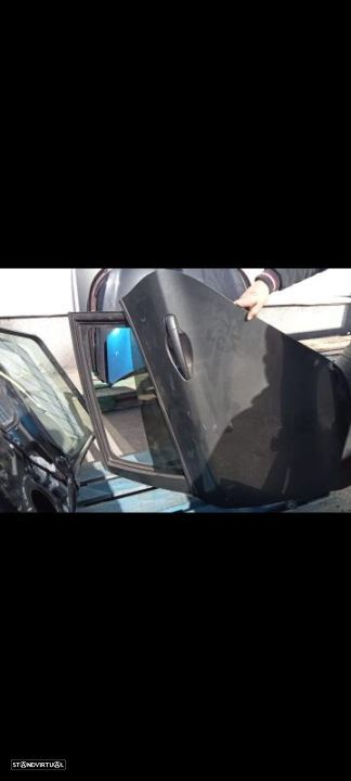 Porta trás Esq Peugeot 208I - 1