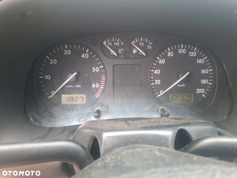 Volkswagen Polo 60 - 8