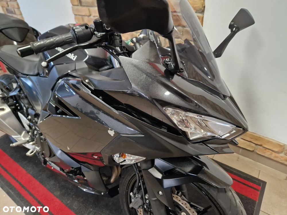 Kawasaki Ninja 400 - 18