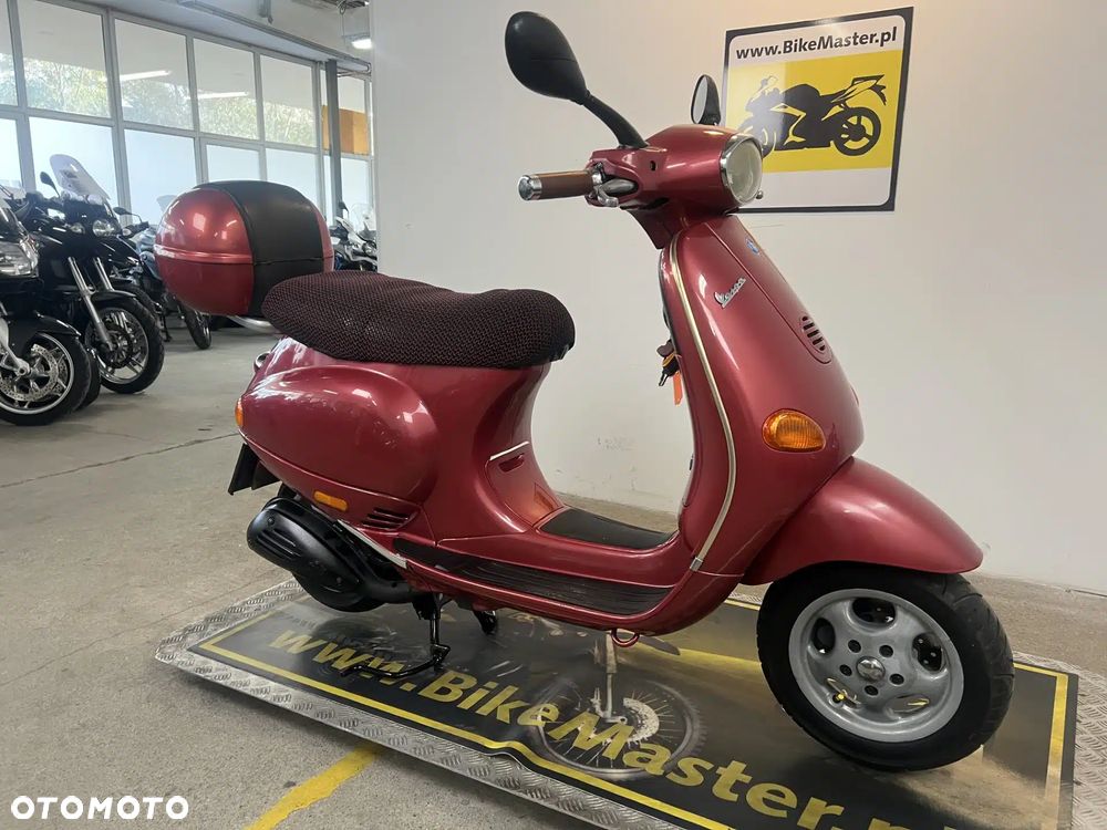 Piaggio Vespa - 3