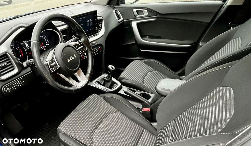 Kia Ceed 1.5 T-GDI M - 8