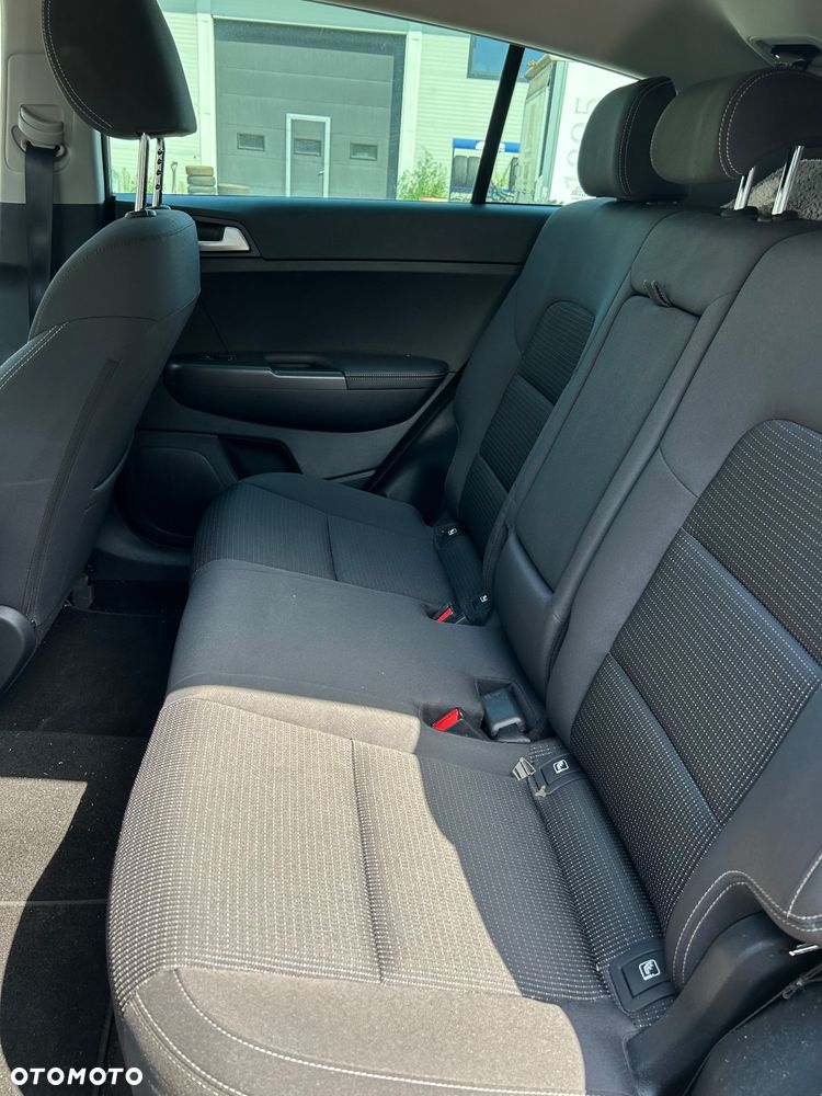 Kia Sportage 1.6 GDI Black Edition 2WD - 23