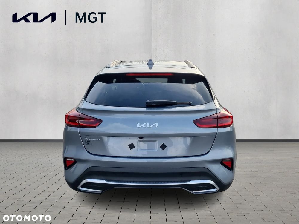 Kia XCeed 1.5 T-GDI M - 4