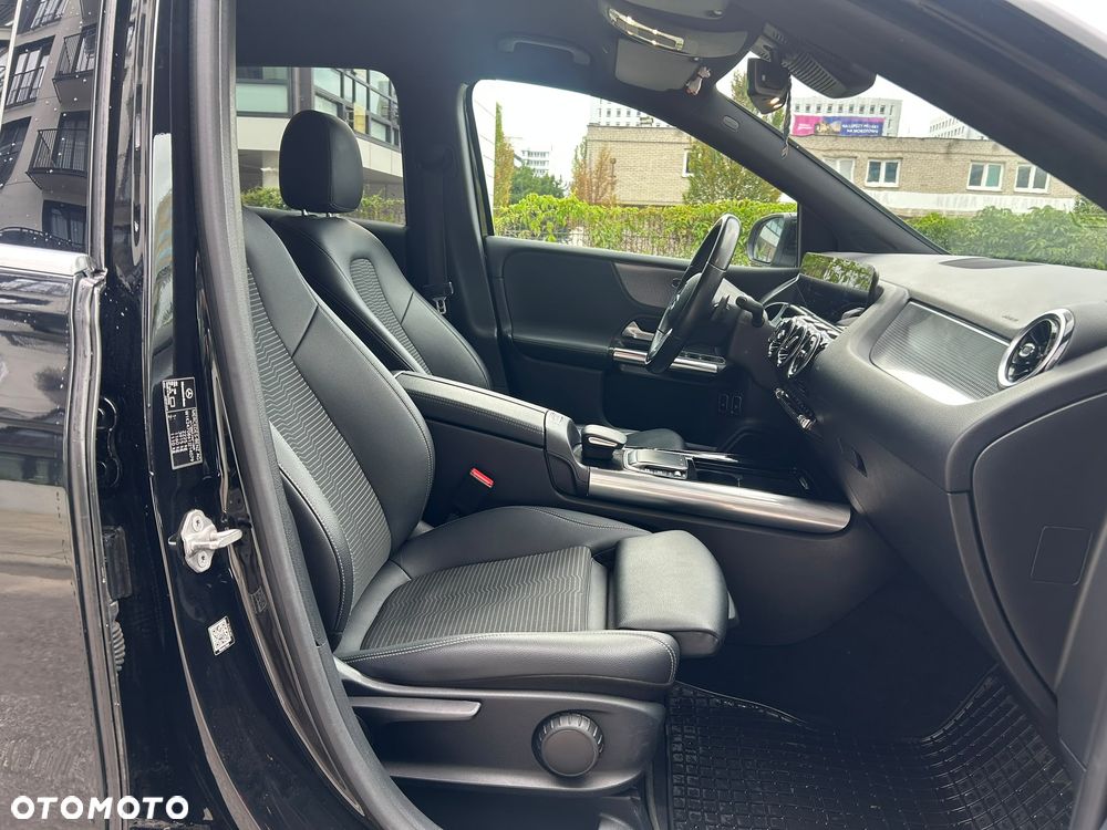 Mercedes-Benz Klasa B 250 e 8G-DCT Progressive - 19