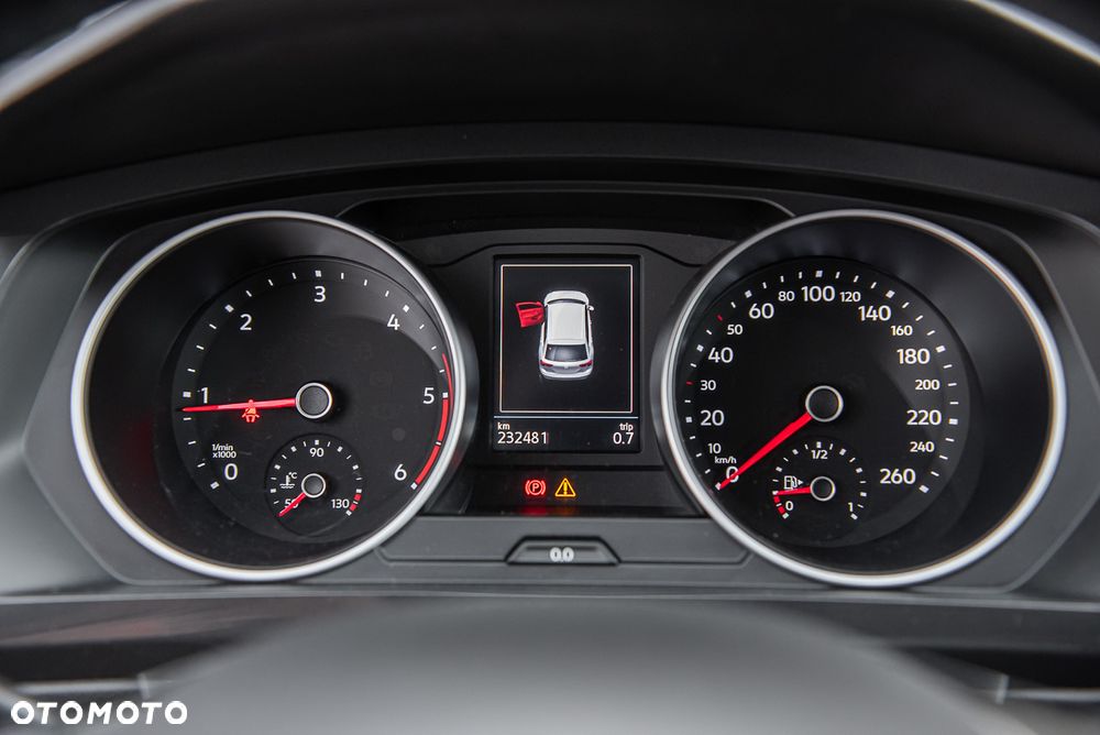 Volkswagen Tiguan - 18