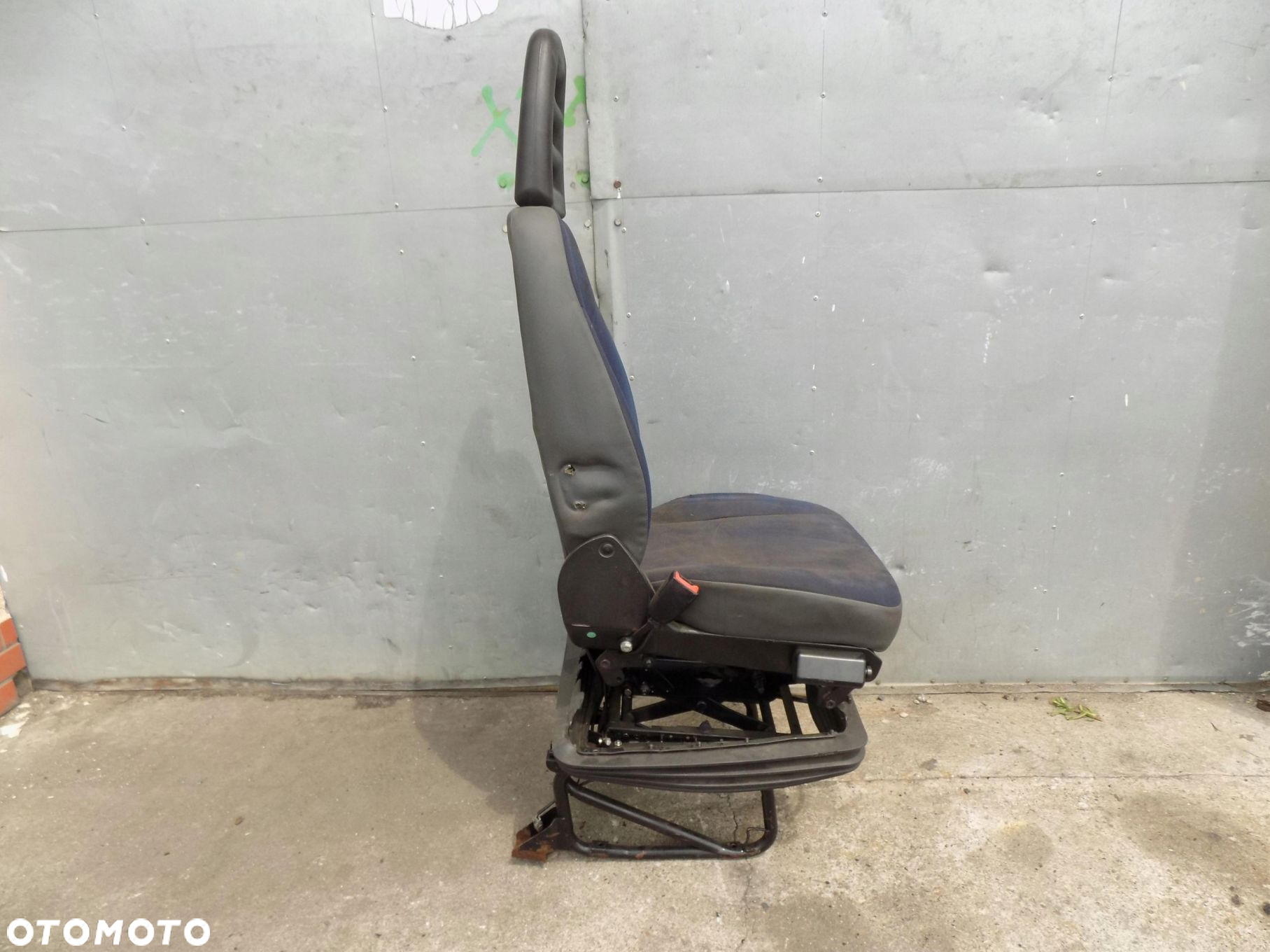 Fotel Regulowany Kierowcy Isri Iveco Daily Iv 06-11 - 4