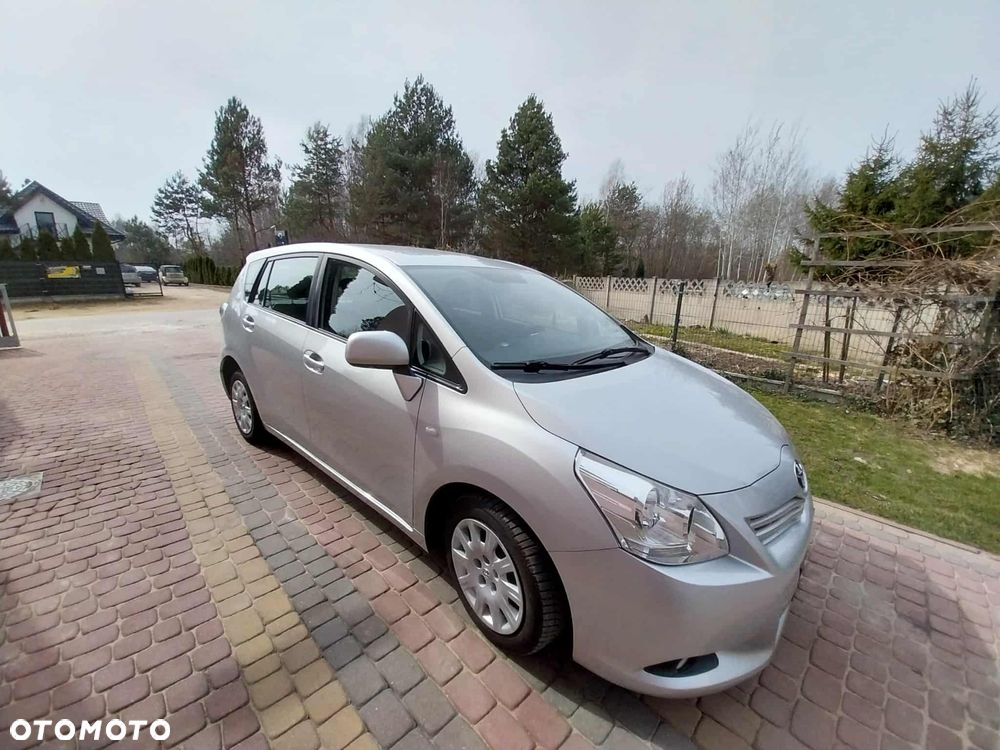 Toyota Verso 2.0 D-4D Sol plus - 35