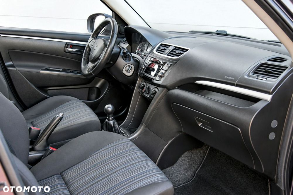 Suzuki Swift - 15
