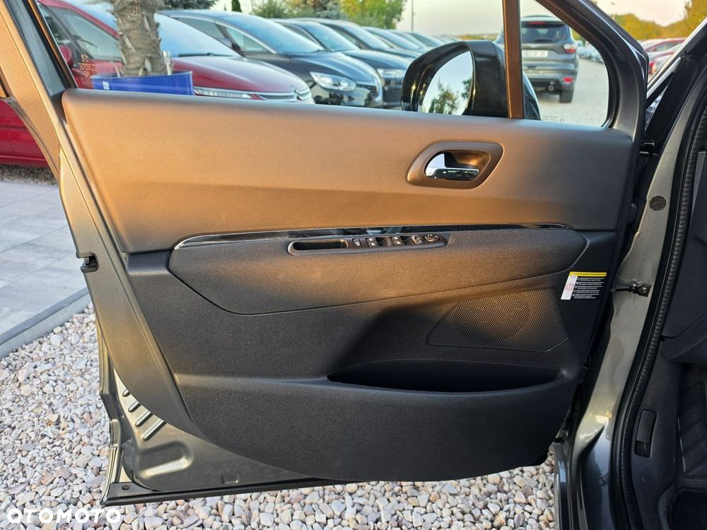 Peugeot 3008 - 25