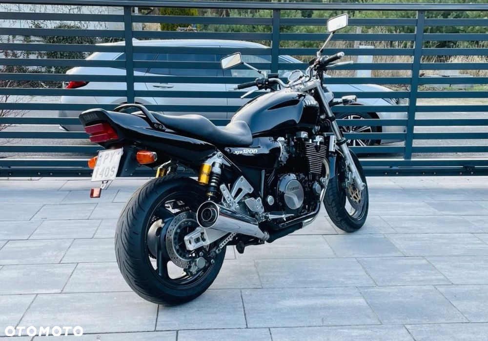 Yamaha XJR - 4