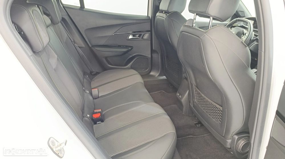 Peugeot 2008 1.2 PureTech GT Line EAT8 - 20