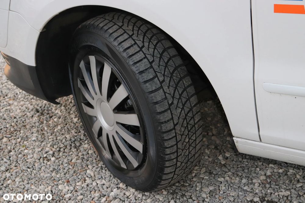 Volkswagen Fox - 22