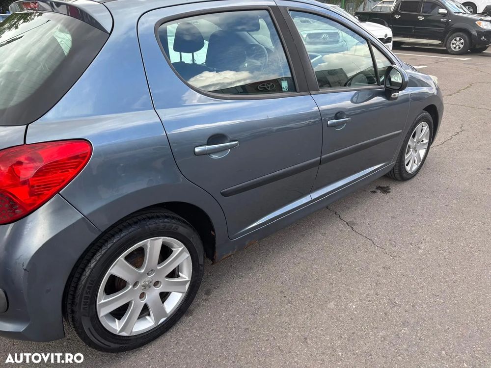 Peugeot 207 1.6HDI Premium - 13