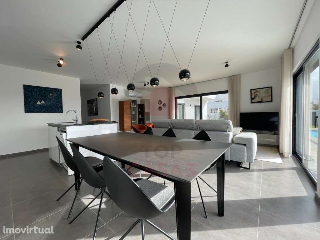 Moradia de estilo contemporânea na Quinta do Negrelho, Caldas da Ra... - Grande imagem: 5/32