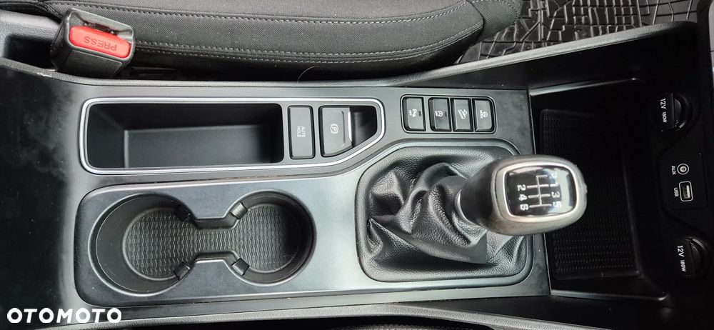 Hyundai Tucson 1.6 GDI BlueDrive Style 2WD - 28