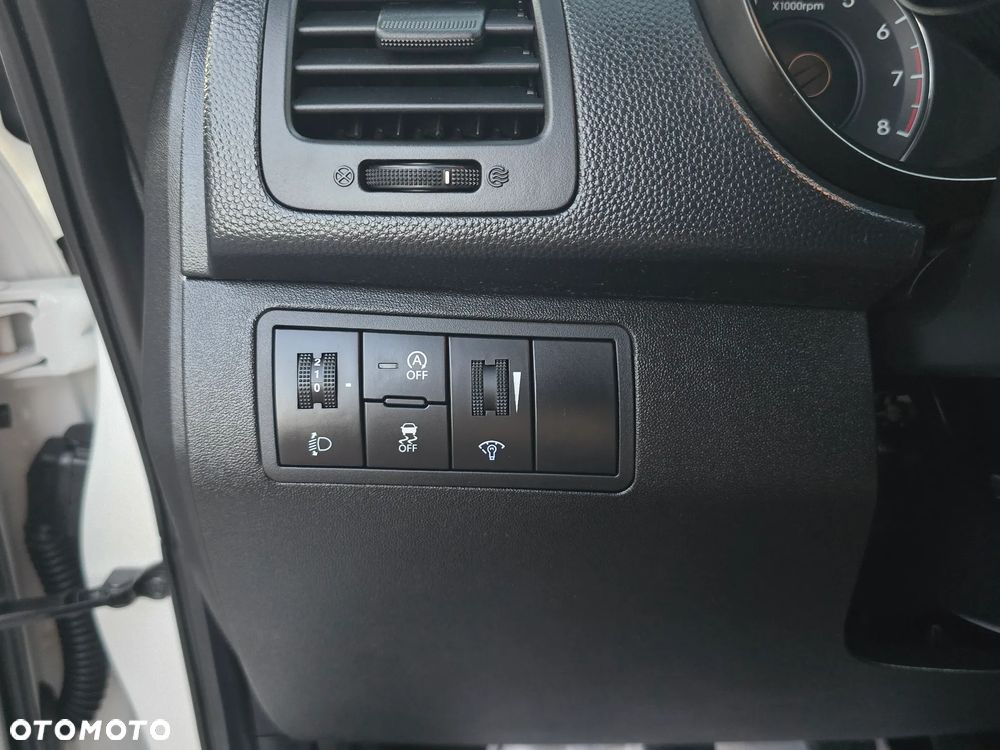 Hyundai ix20 1.4 blue Comfort - 32