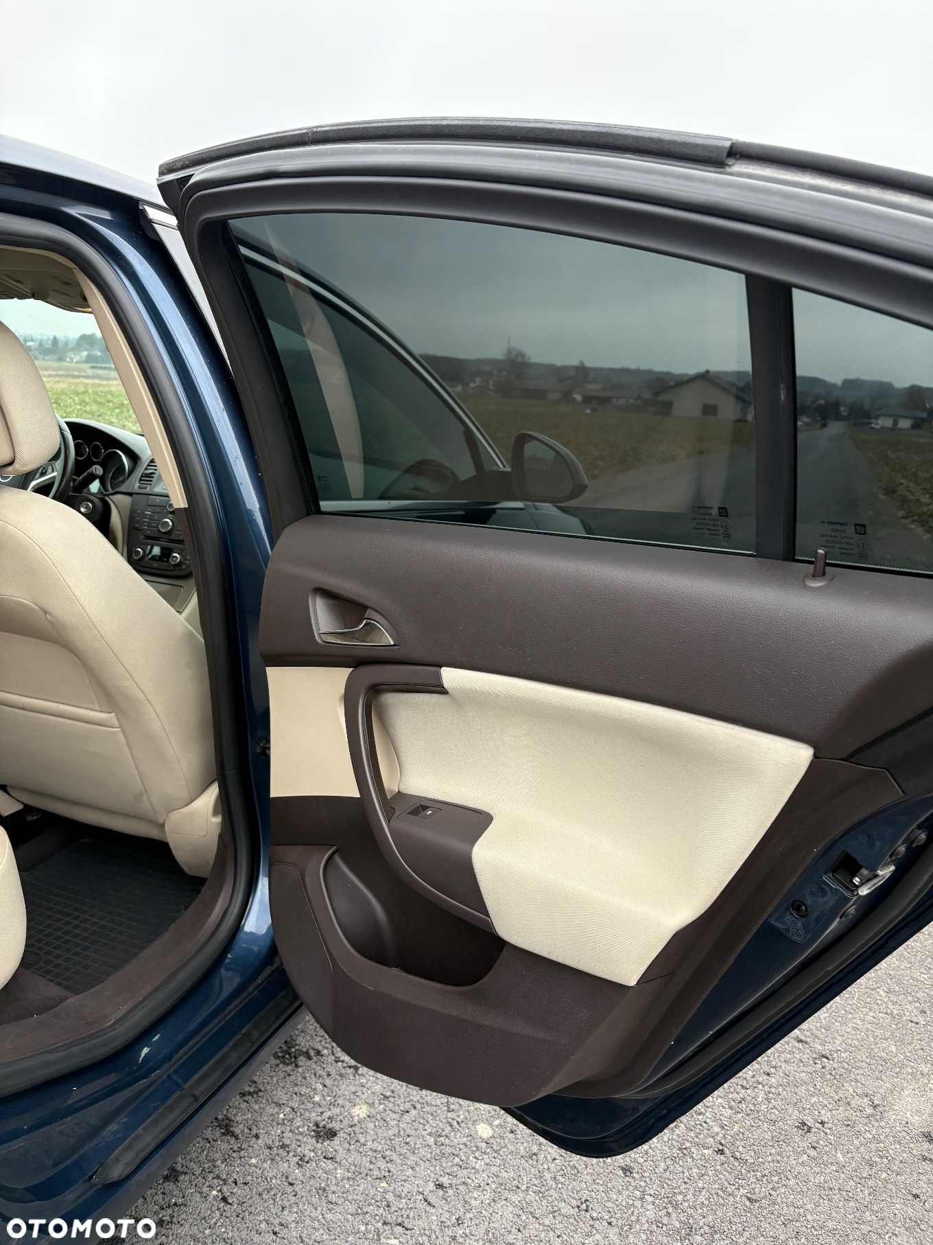 Opel Insignia - 14